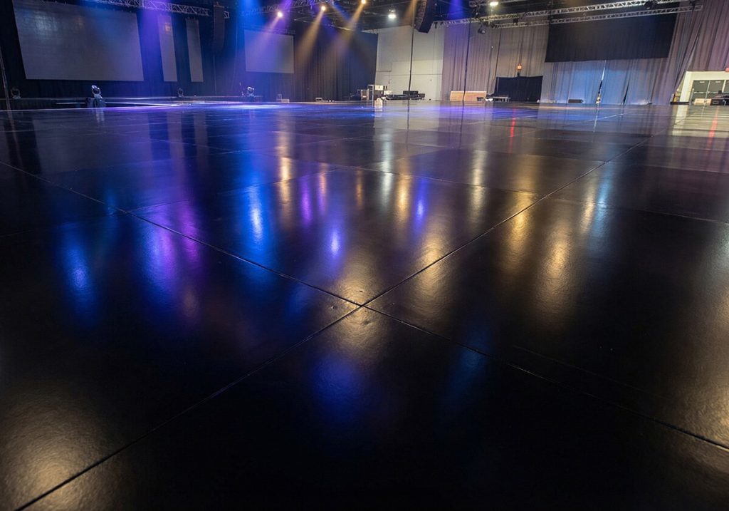 Ván ép cốp pha phủ phim lót sàn Sân khấu sự kiện